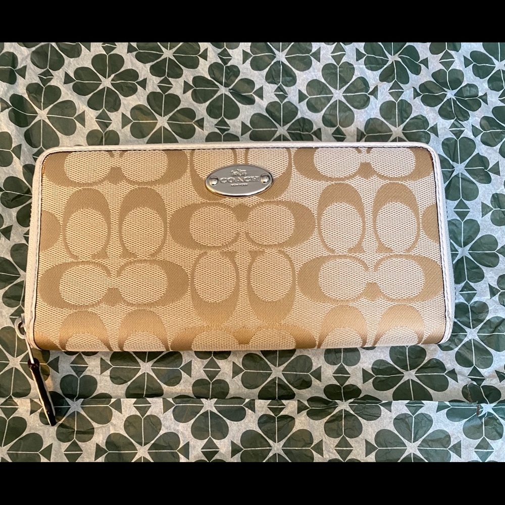 Coach wallet